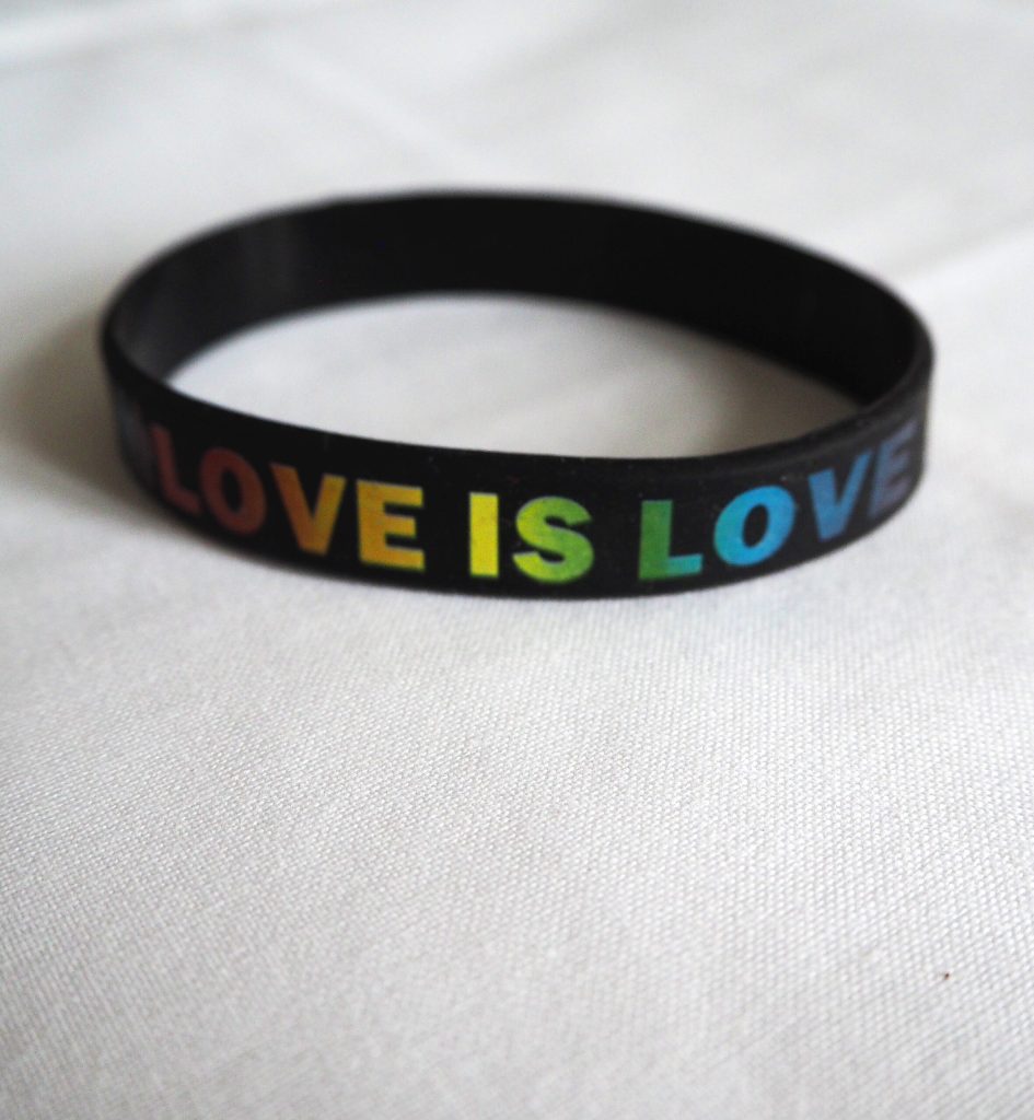 Silikonarmbånd: LOVE IS LOVE